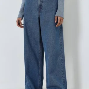 aaghnya floral printed notch neck a line kurta (copy)